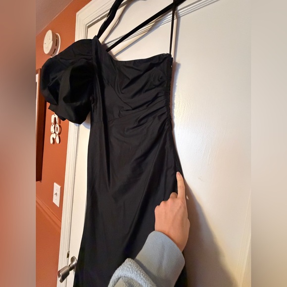 Aureta One-Shoulder Puff-Sleeve Dress - Picture 8 of 15